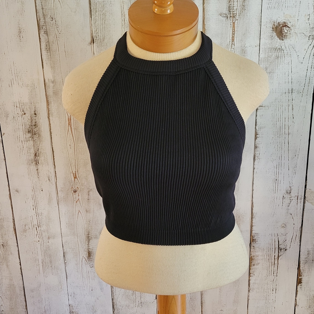 Three (3) Cropped & Ribbed Tank Tops - Picture 7 of 8